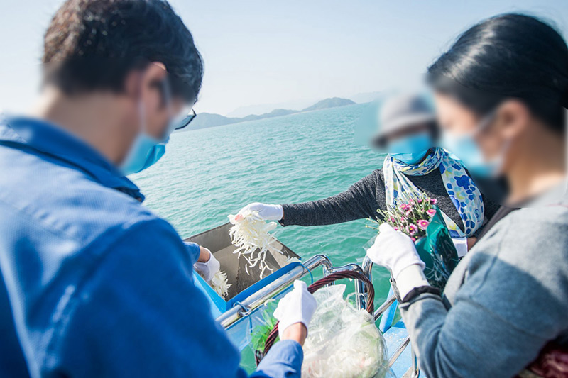 海葬骨灰拌花